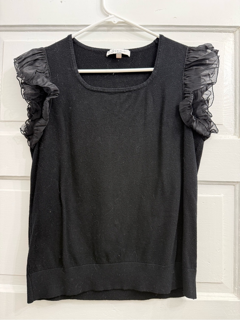 Sioni Black Ruffle Sleeve Tank Top